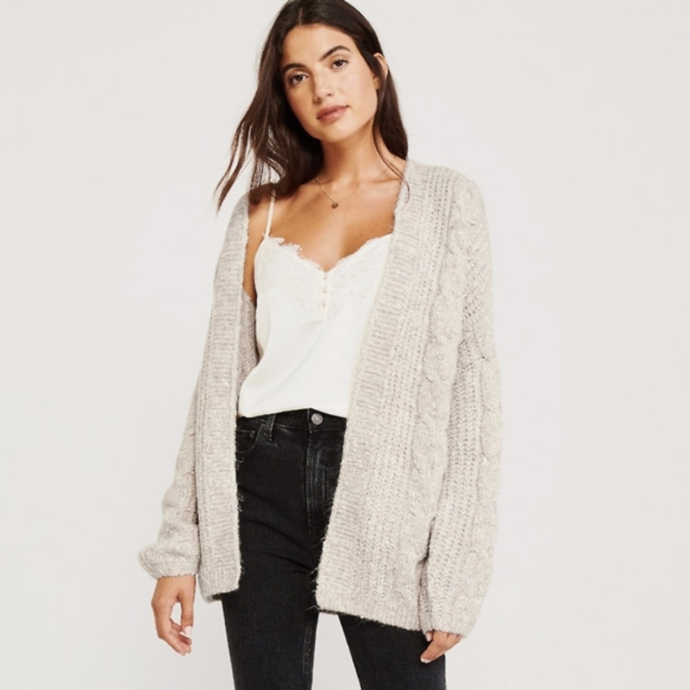 NWT Abercrombie Puffed Sleeve Cardigan